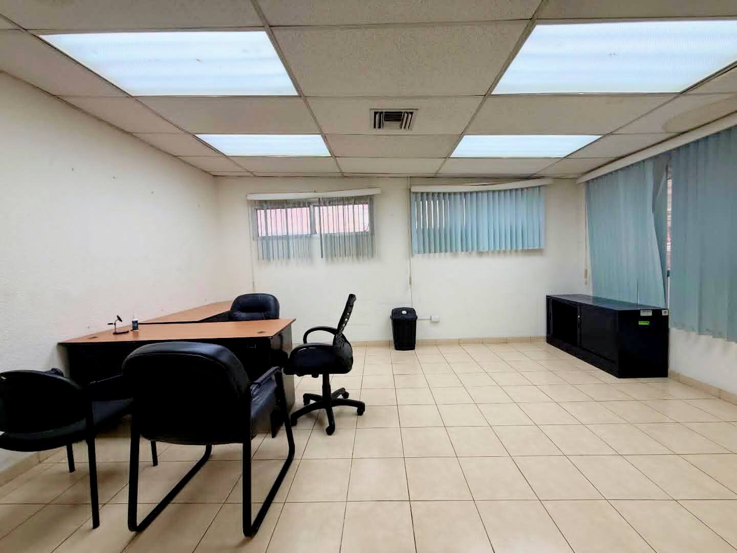 Alquiler: Dentro del Aeropuerto Toncontín/ BRE1-AL1