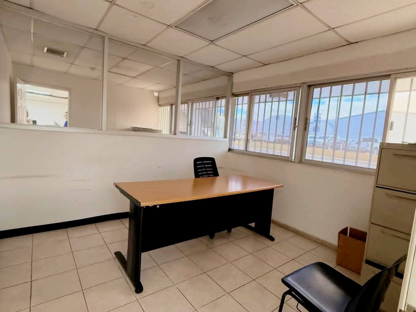 Alquiler: Dentro del Aeropuerto Toncontín/ BRE1-AL1