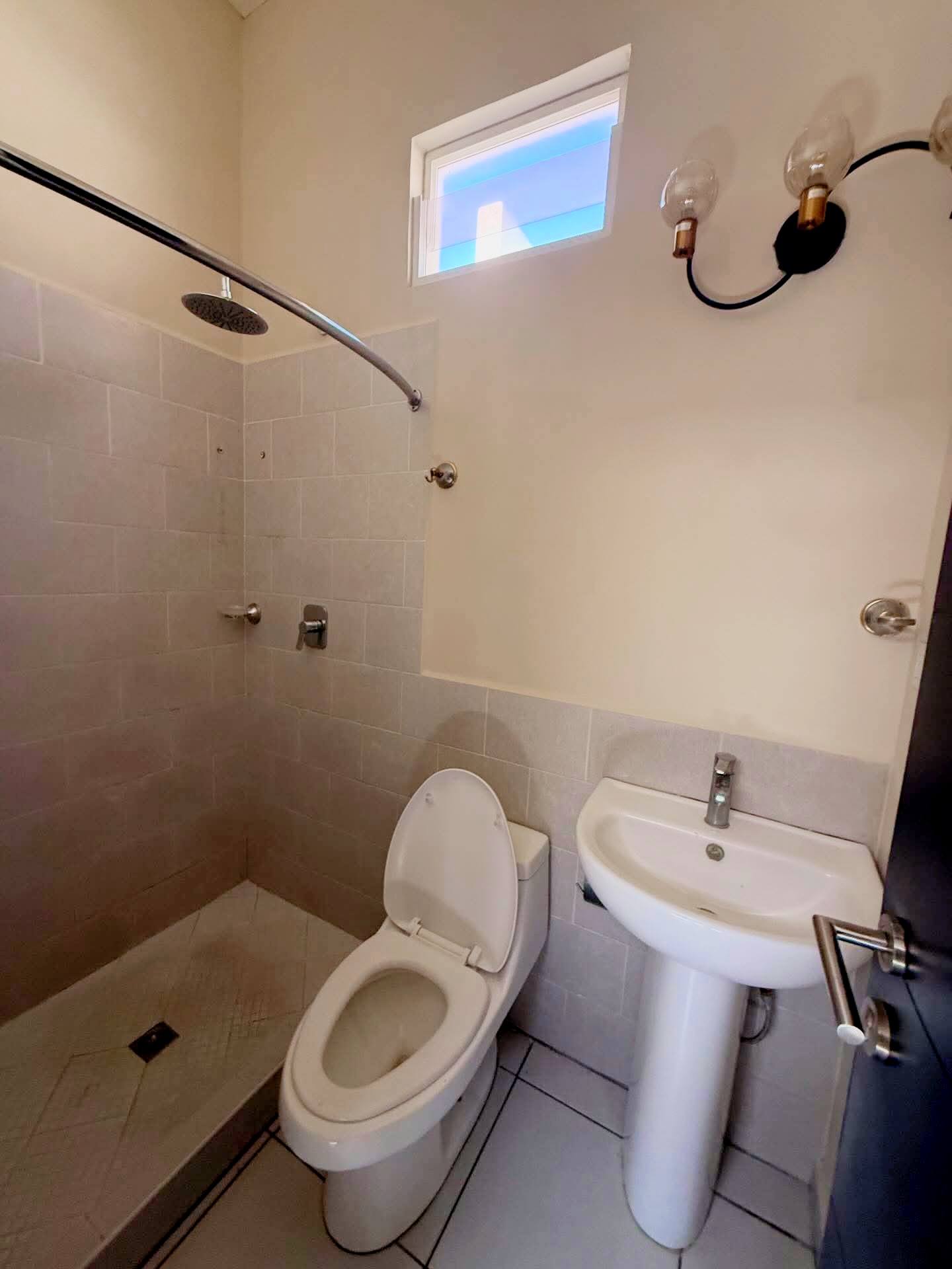 Venta: Res. El Sauce/ BRE1-VCC19