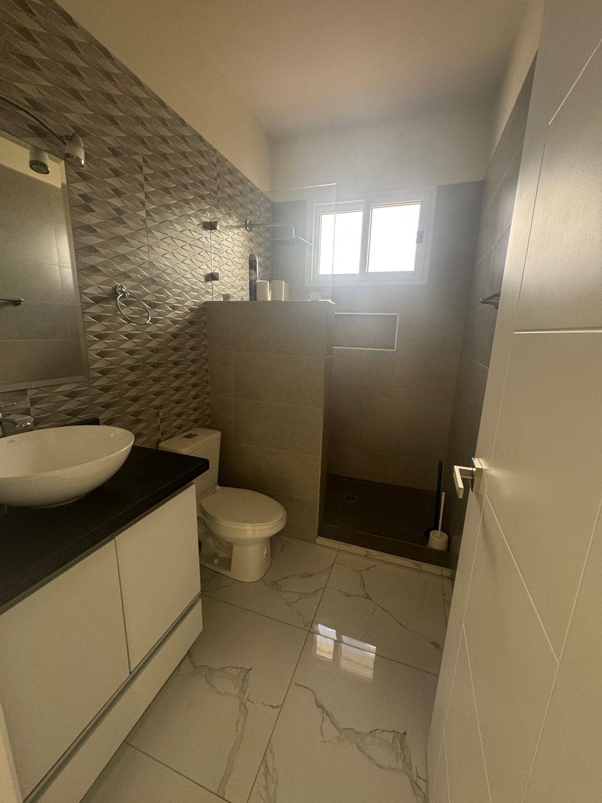 Alquiler: Res. El Sauce, Villa Napoleones/ BRJ1-ACC6