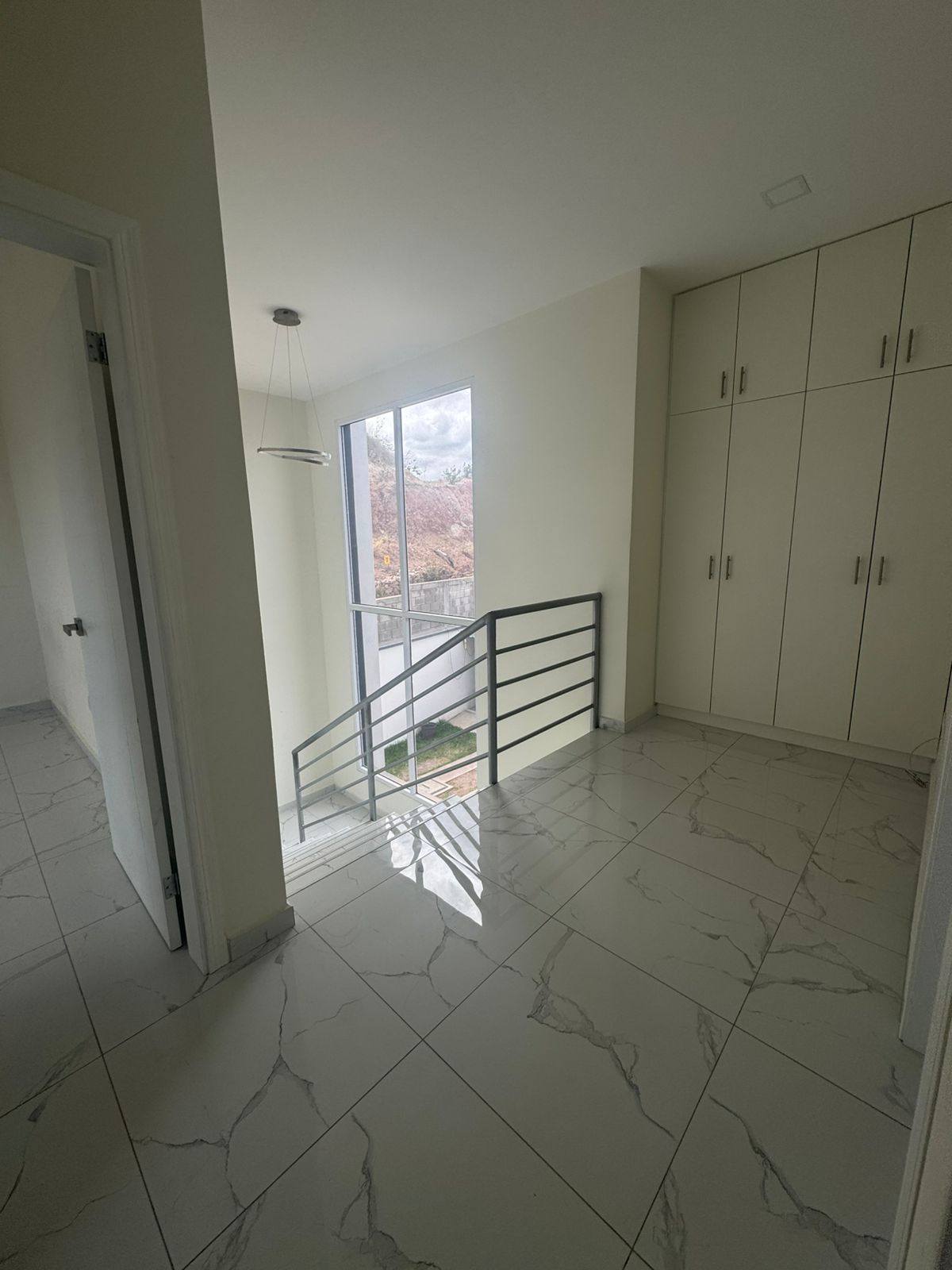 Alquiler: Res. El Sauce, Villa Napoleones/ BRJ1-ACC6