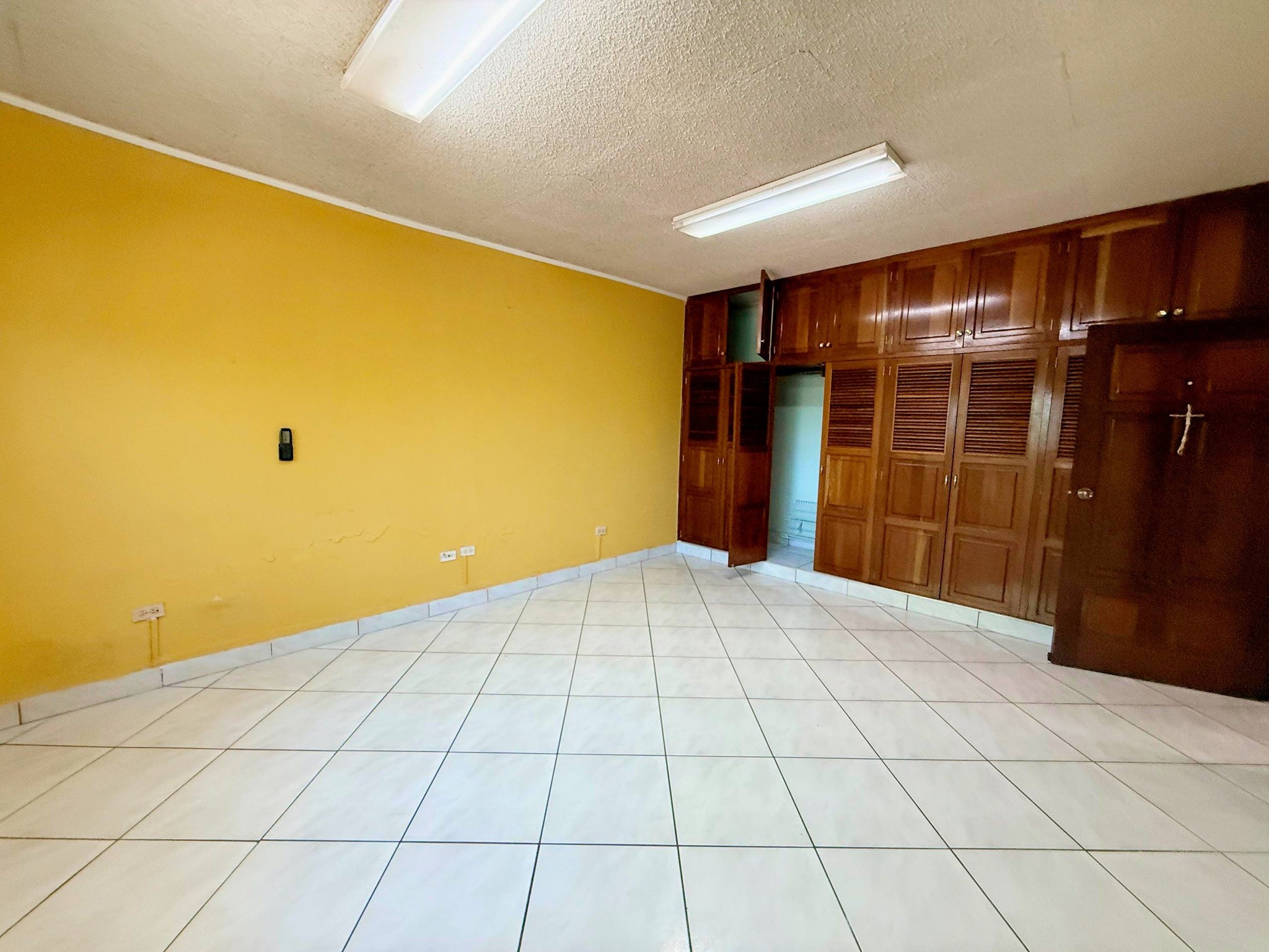 Venta: Col. Los Ángeles/ BRE1-VCC21