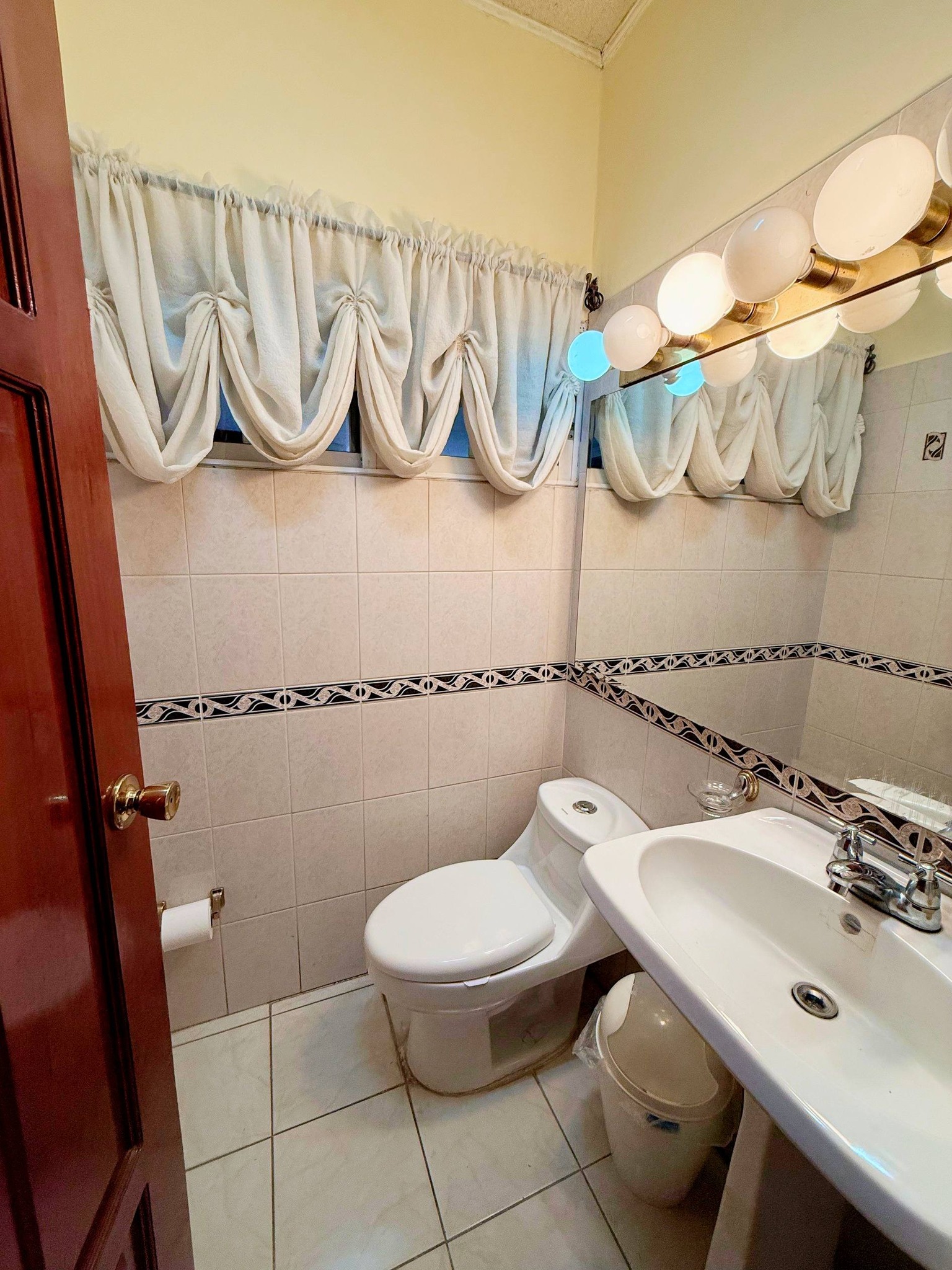 Venta: Col. Los Ángeles/ BRE1-VCC21