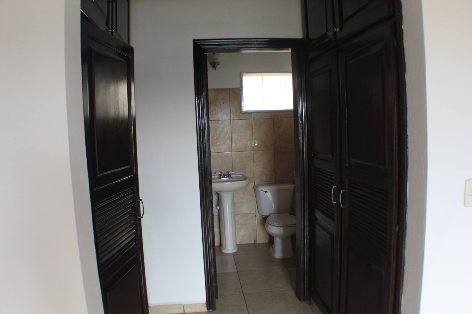 Venta: Res. Las Hadas