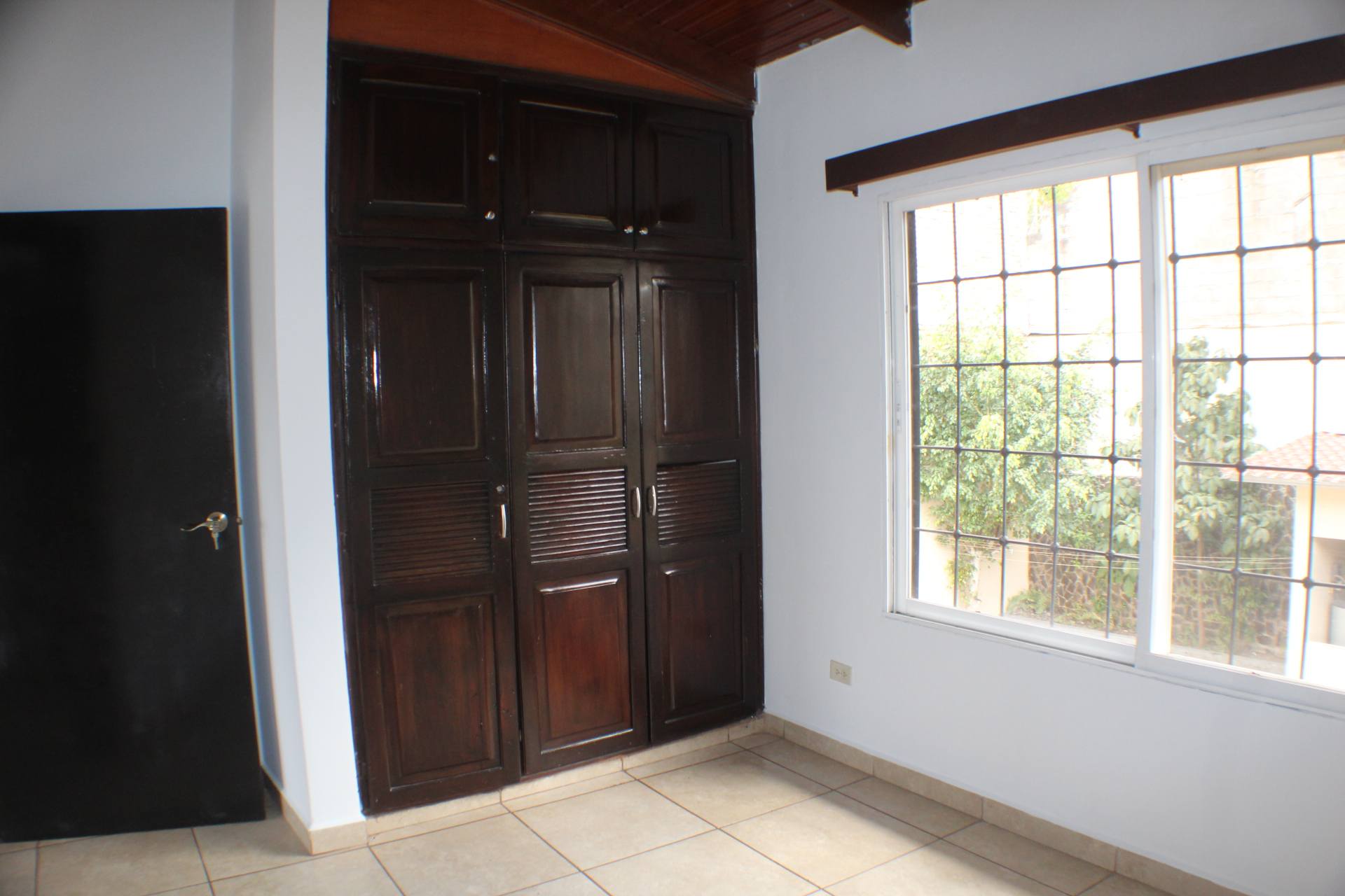 Venta: Res. Las Hadas