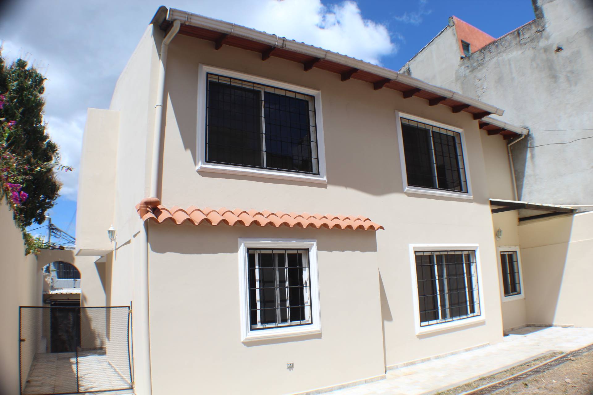 Venta: Res. Las Hadas