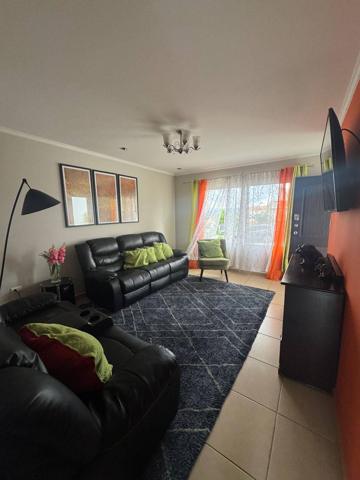 Alquiler: Res. El Sauce