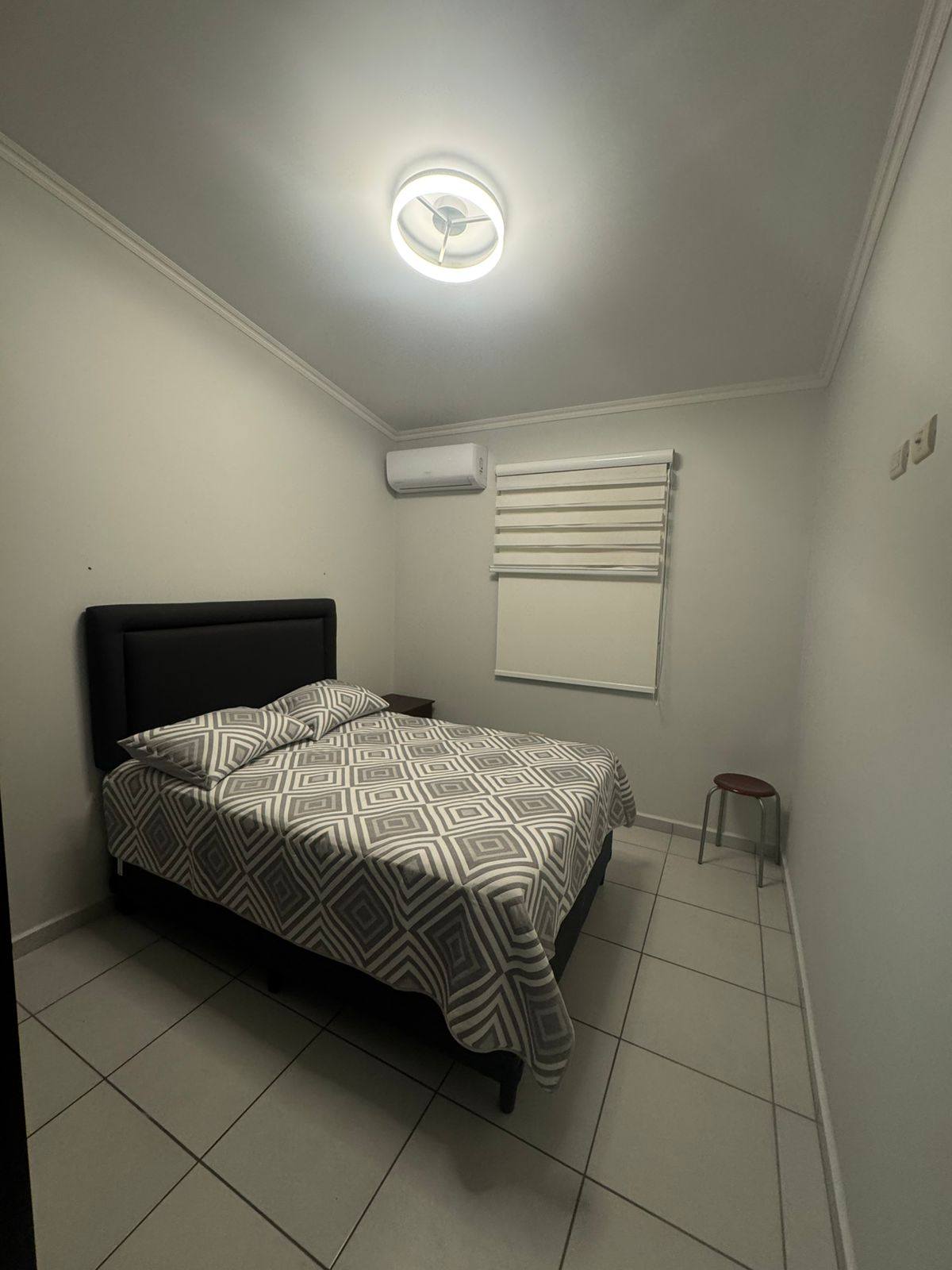 Alquiler: Res. El Sauce,.