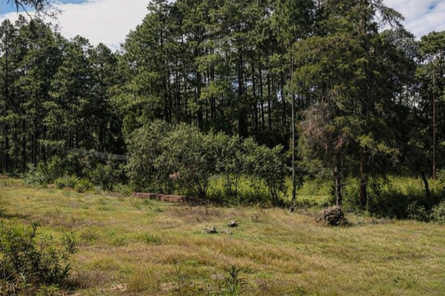 Venta: Res. Zarabanda, Villa Los Pinares.