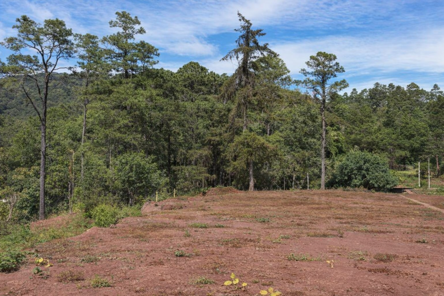 Venta: Res. Zarabanda, Villa Los Pinares.